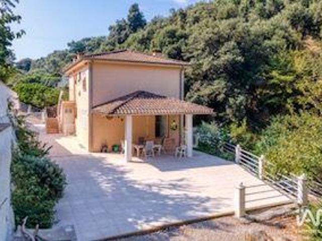 Maison vente à Menton, Alpes-Maritimes