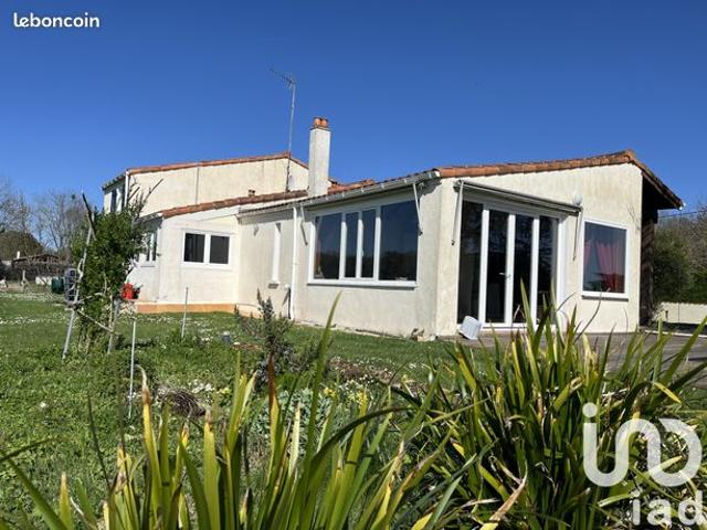 Maison vente à Saint-romain-de-benet, Charente-Maritime