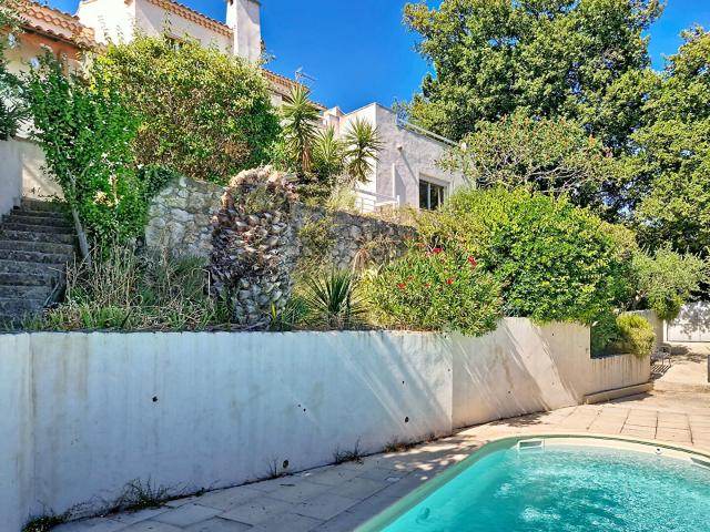 Maison vente à Nîmes, Les Angles