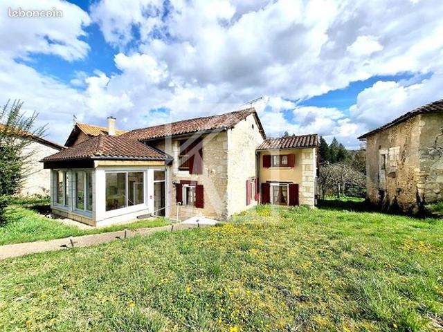 Maison vente à Nontron, Champagnac-de-belair