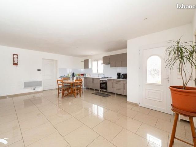 Maison vente à Cubnezais, Gironde