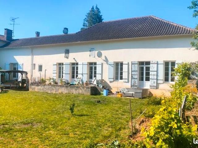 Maison vente à Nontron, Saint-martin-le-pin