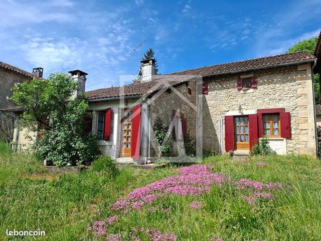 Maison vente à Nontron, Champagnac-de-belair