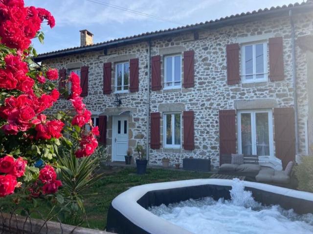 Maison vente à Rochechouart, Cognac-la-forêt