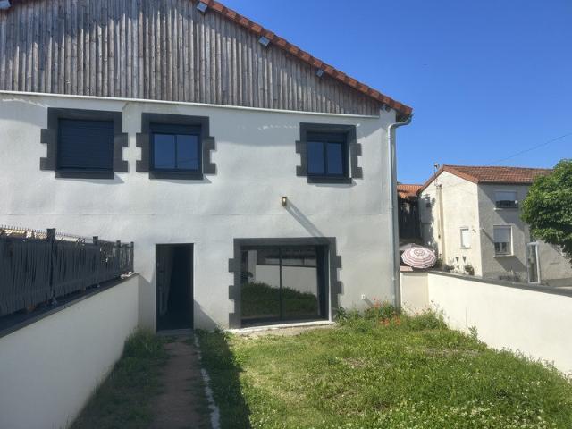 Maison vente à Riom, Surat