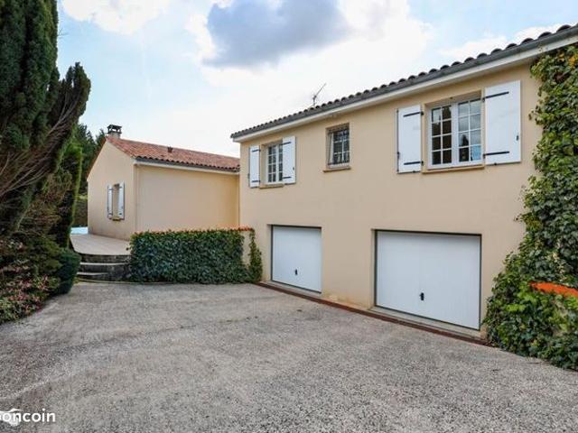 Maison vente à Cognac