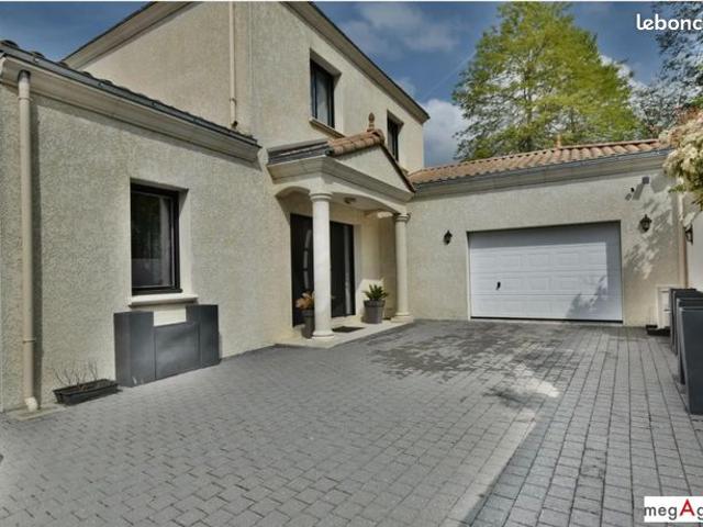 Maison vente à Coutances, Gorges