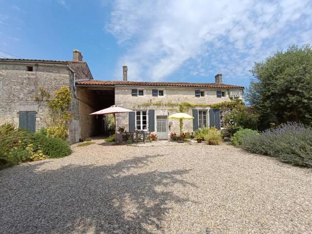 Maison vente à Courbillac, Le Pont d'Herpes