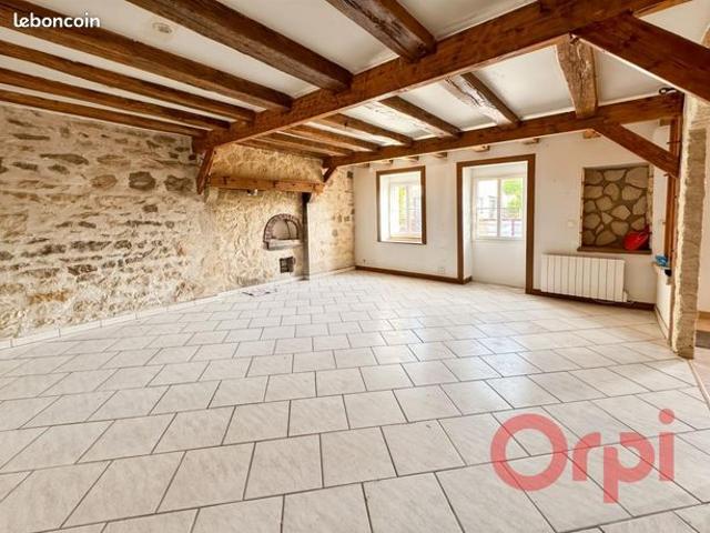 Maison vente à Saint-Amand-Montrond, Epineuil-le-fleuriel