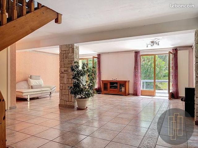 Maison vente à Villefranche-sur-Saône, Rhône