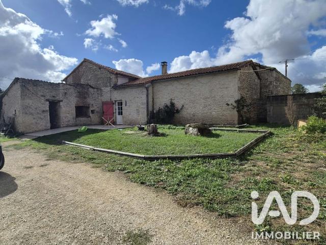 Maison vente à La Garenne, Saint-Gaudent