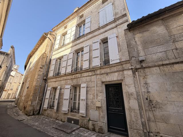 Maison vente à Angoulême, Aignes-et-puypéroux