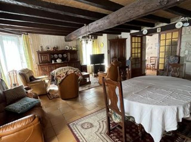 Maison vente à Confolens, Champagne-mouton
