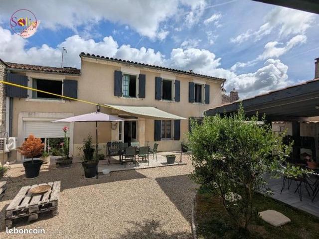 Maison vente à Jonzac, Salignac-sur-charente