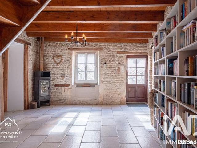 Maison vente à Saint-Jean-d'Angély, Courant