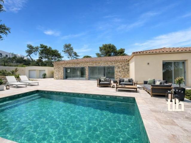 Maison vente à Nîmes, Gard