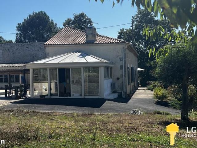 Maison vente à Jonzac, Saint-bonnet-sur-gironde