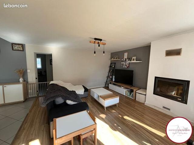 Maison vente à Saint-Amand-Montrond, Saint-georges-de-poisieux