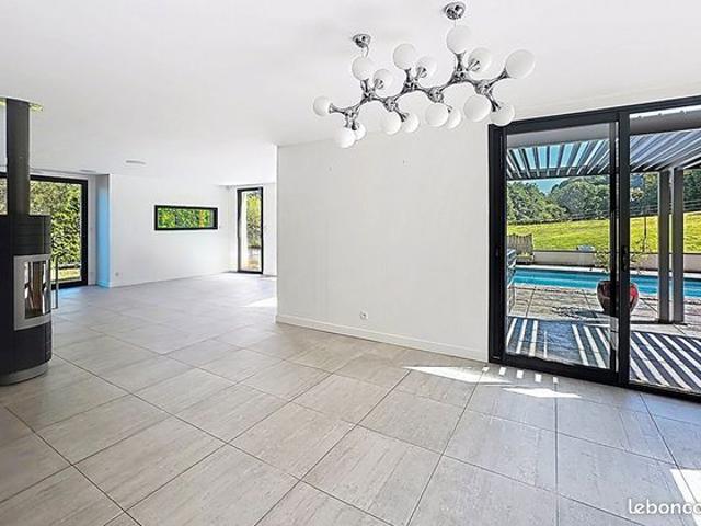 Maison vente à Lisieux, Normandie