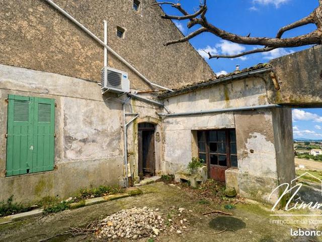Maison vente à Nîmes, Mus