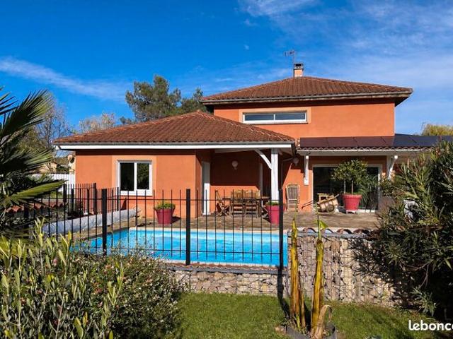 Maison vente à Thiers, Peschadoires