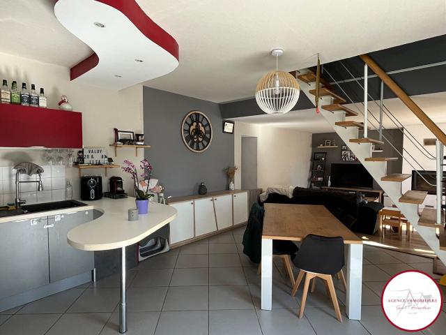 Maison vente à Saint-Amand-Montrond, Saint-georges-de-poisieux