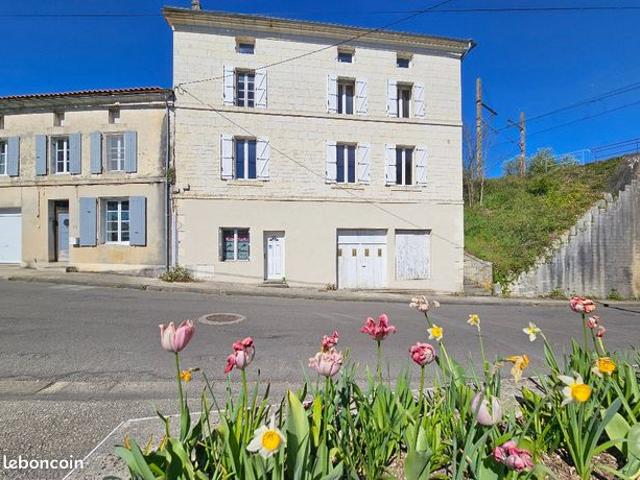 Maison vente à Angoulême, Mouthiers-sur-boëme