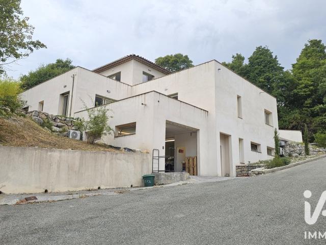 Maison vente à Le Collet, Coursegoules