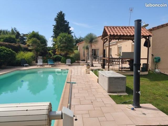Maison vente à Saintes, Pisany