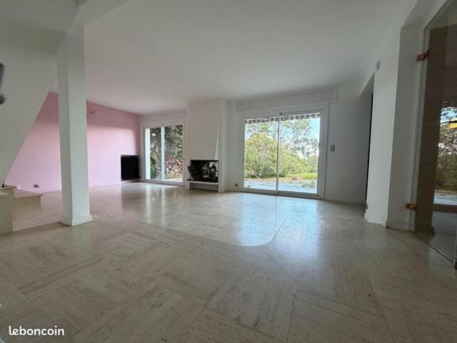 Maison vente à Bourg-en-Bresse, Trévoux