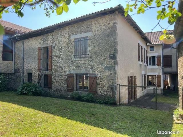Maison vente à Confolens, Pressignac