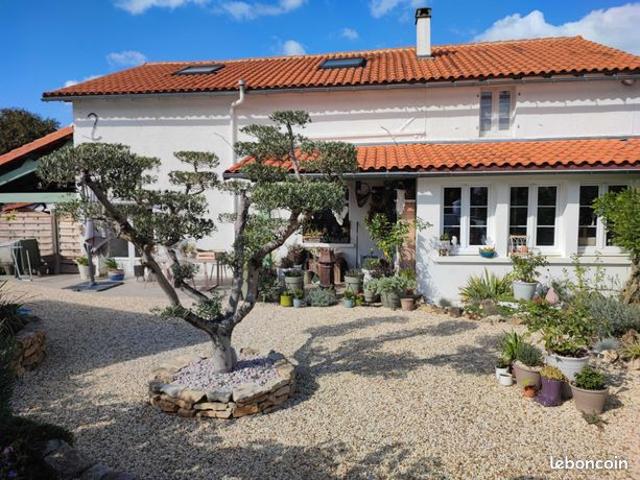 Maison vente à Confolens, Chasseneuil-sur-bonnieure