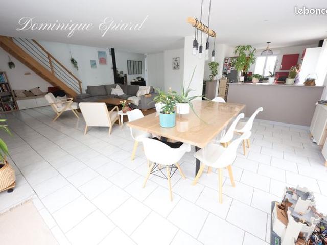 Maison vente à Poitiers, Nouaillé-maupertuis