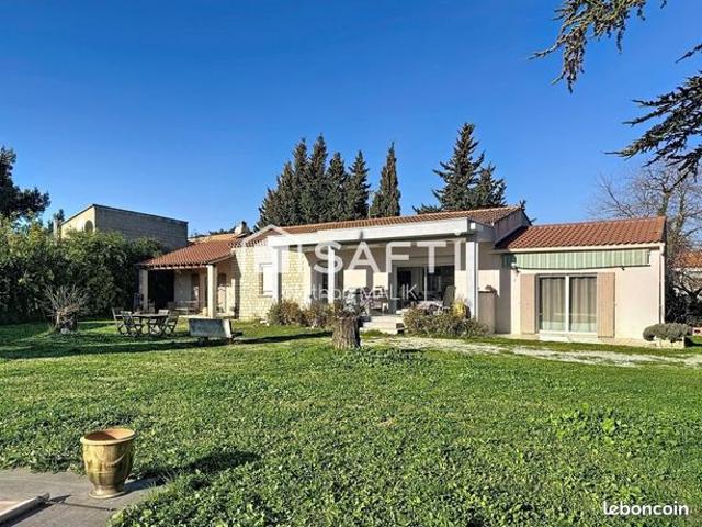 Maison vente à Nîmes, Tavel