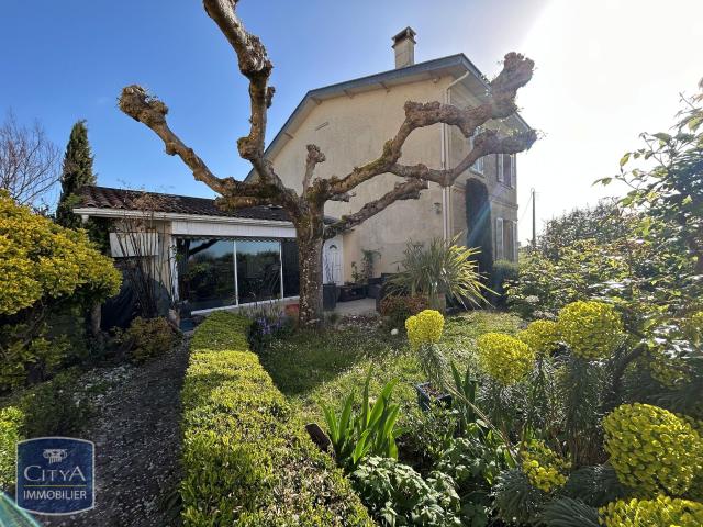 Maison vente à Libourne, Montagne