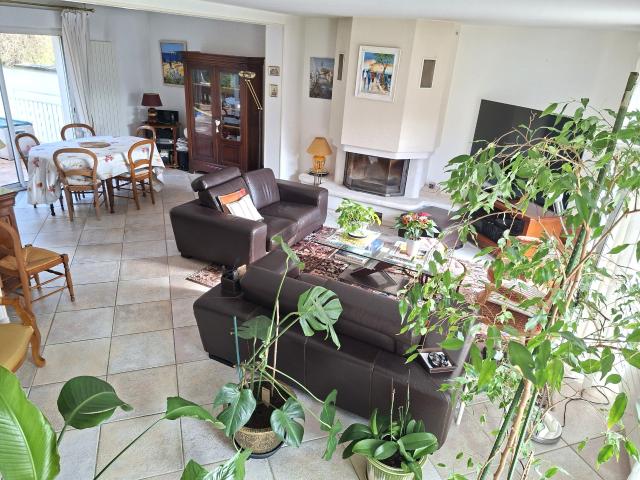 Maison vente à Versailles, Buc