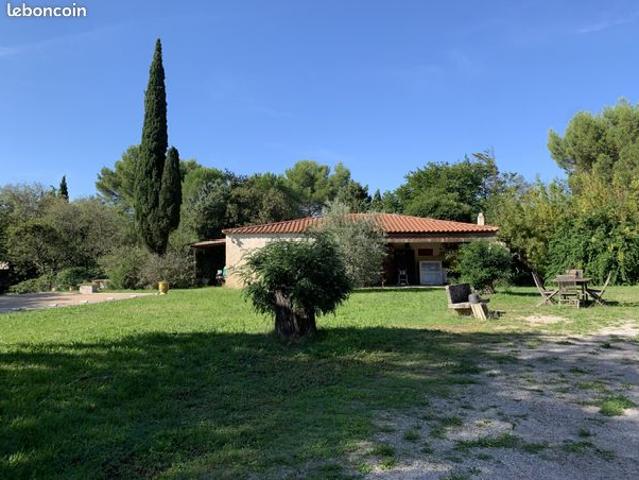 Maison vente à Nîmes, Tavel