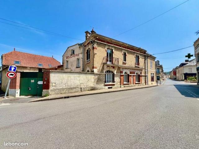 Maison vente à Bruyères-et-montbérault