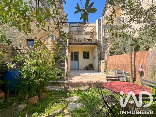 Maison vente à Nîmes, Tresques