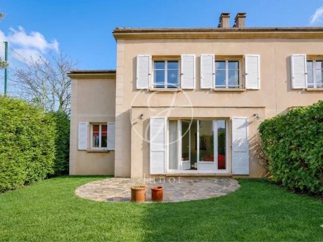 Maison vente à Nanterre, Rueil-malmaison