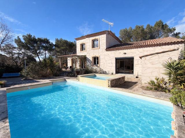Maison vente à Nîmes