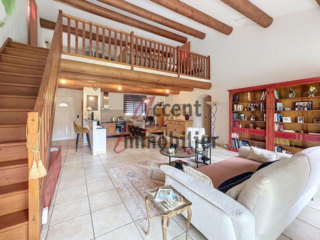 Maison vente à Arles, Cabannes