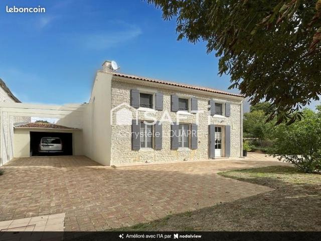 Maison vente à Saint-Jean-d'Angély, Nouvelle-Aquitaine