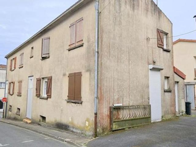 Maison vente à Fontenay-le-Comte, La Châtaigneraie