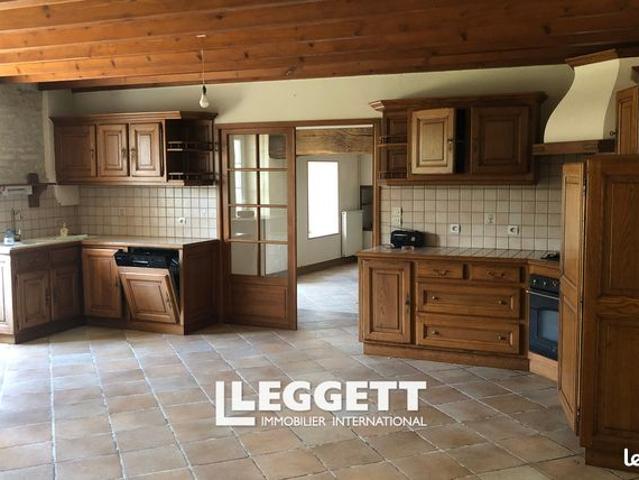 Maison vente à Confolens, La Magdeleine
