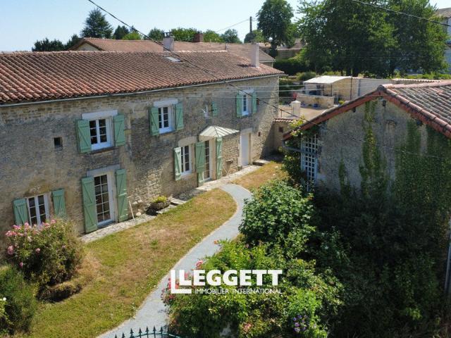 Maison vente à Confolens, La Magdeleine