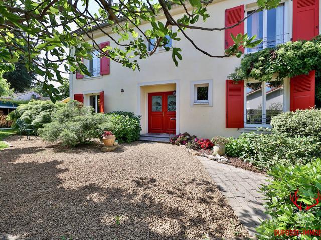 Maison vente à Métropole de Lyon, Auvergne-Rhône-Alpes