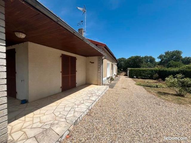 Maison vente à Confolens, Paizay-naudouin-embourie