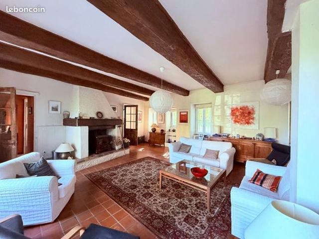 Maison vente à Montmorillon, Moussac
