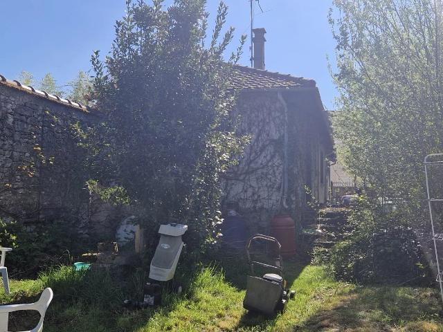 Maison vente à Fontainebleau, Montarlot